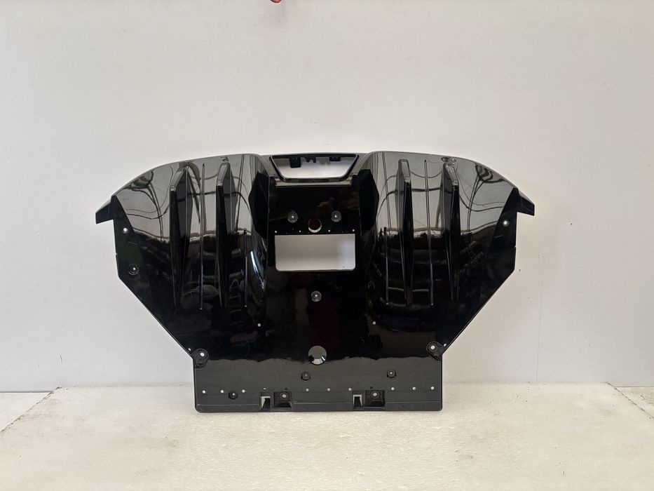 Renault Megane IV 4 HB RS 15-20 płyta osłona pod zderzak tył spoiler