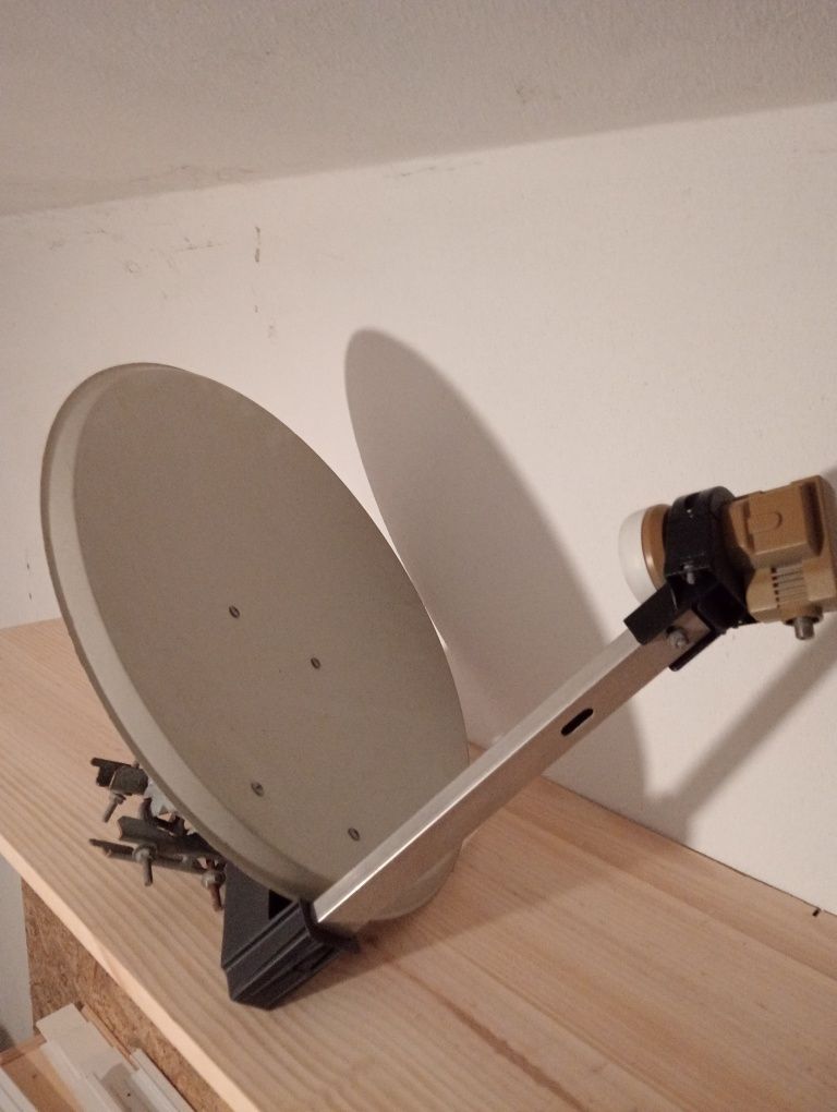 Antena parabólica