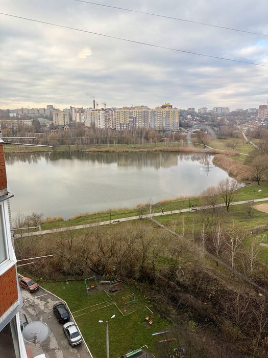 Продаж 1к цегла Озерна Виставка біля озера