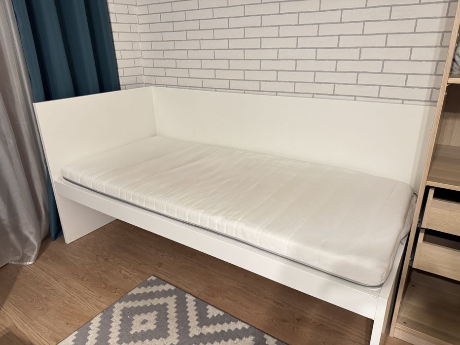 Łóżko IKEA Malm 90x200