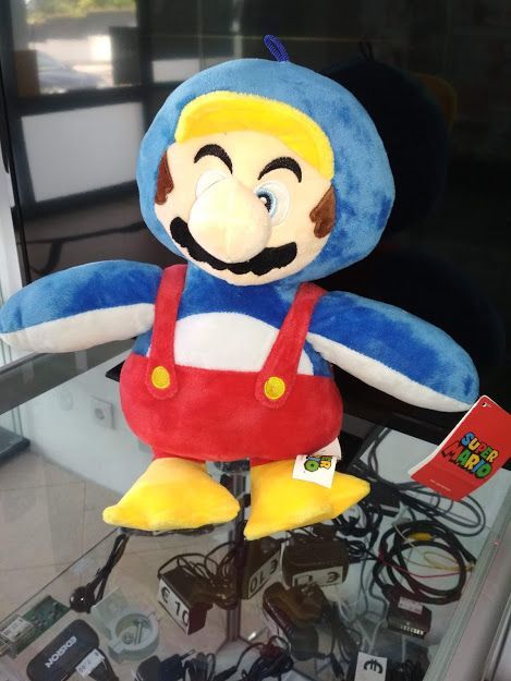 Peluche Mario Bros. Mario Pinguim 32cm