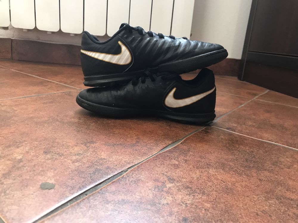 Buty Nike turfy romiar 38