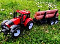 Czerwony traktor z przyczepą_ nowa zabawka