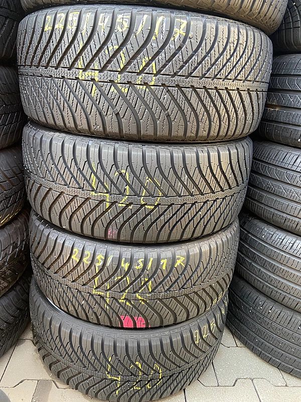 225/45/17 Goodyear Vector 4S_7,6mm_4szt_(420)