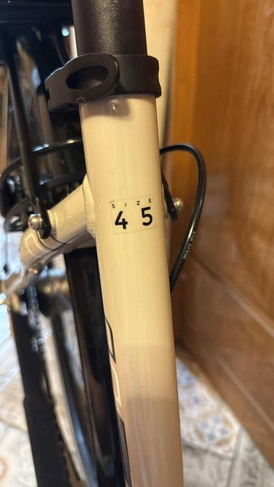 Електровелосипед Triumph Bosch + зарядний пристрій 36-4 без ключа.