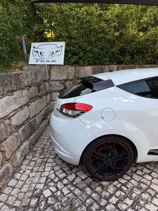 Renault megane coupe tce rs trophy 265 cv