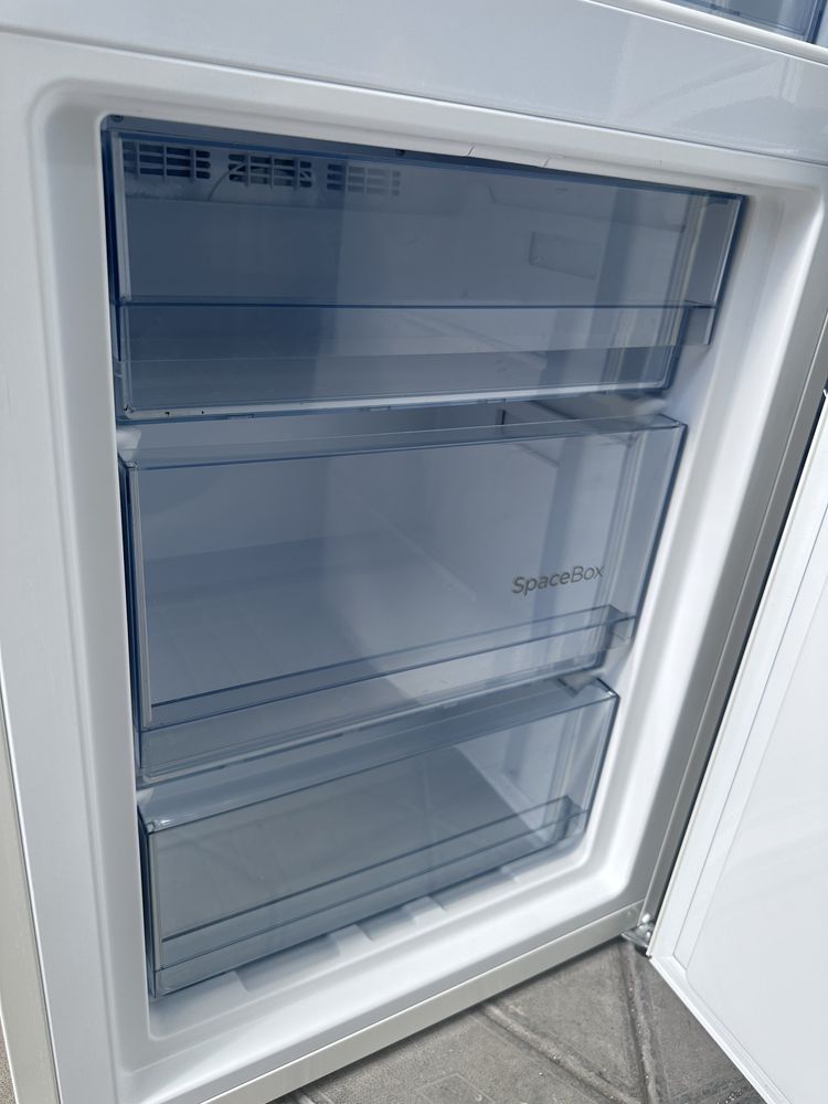 Холодильник сухої заморозки No Frost Gorenje