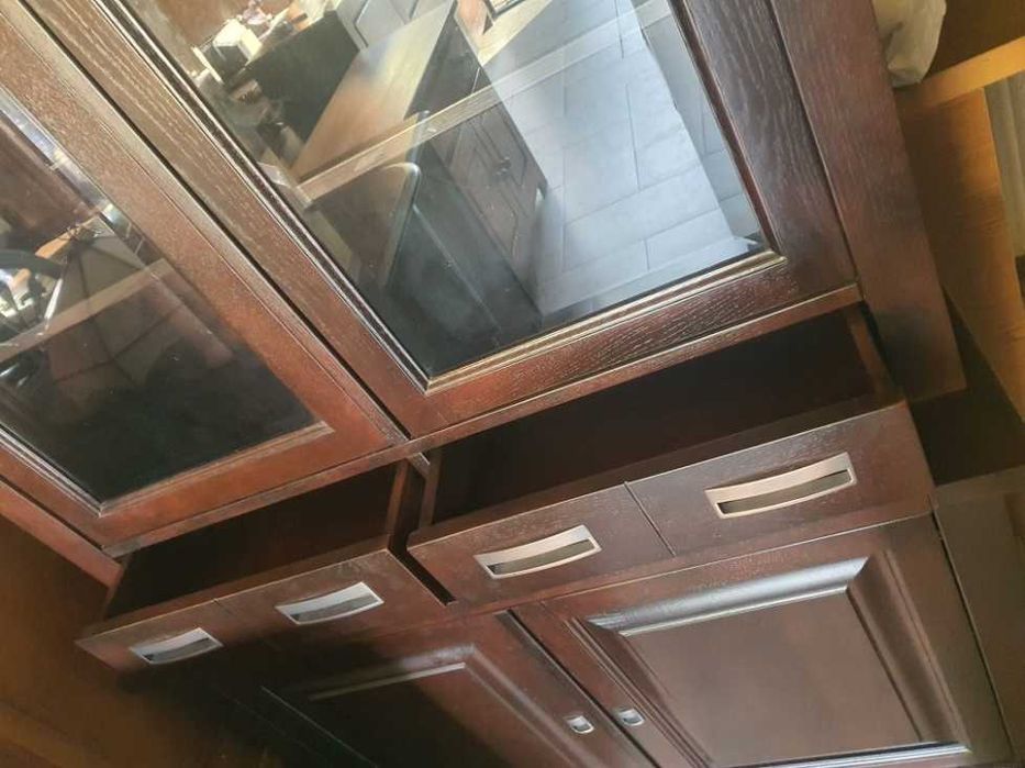 Kredens witryna drewniana dębowa solidna elegancka ciemna FV DOWÓZ