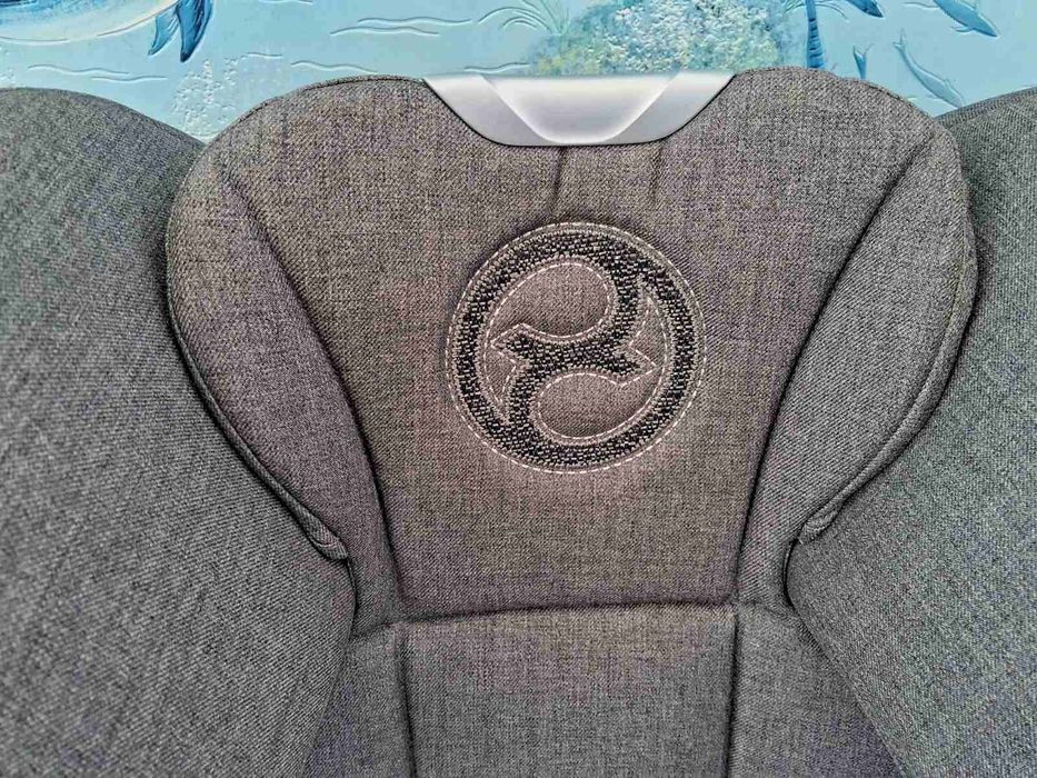 Детское серое автокресло модель – Cybex solution Z- Fix, (15-36кг).