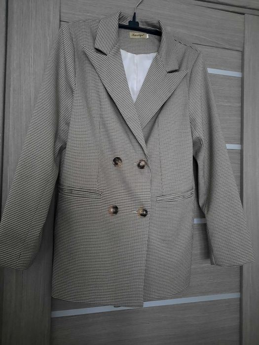 Піджак жіночий двобортний