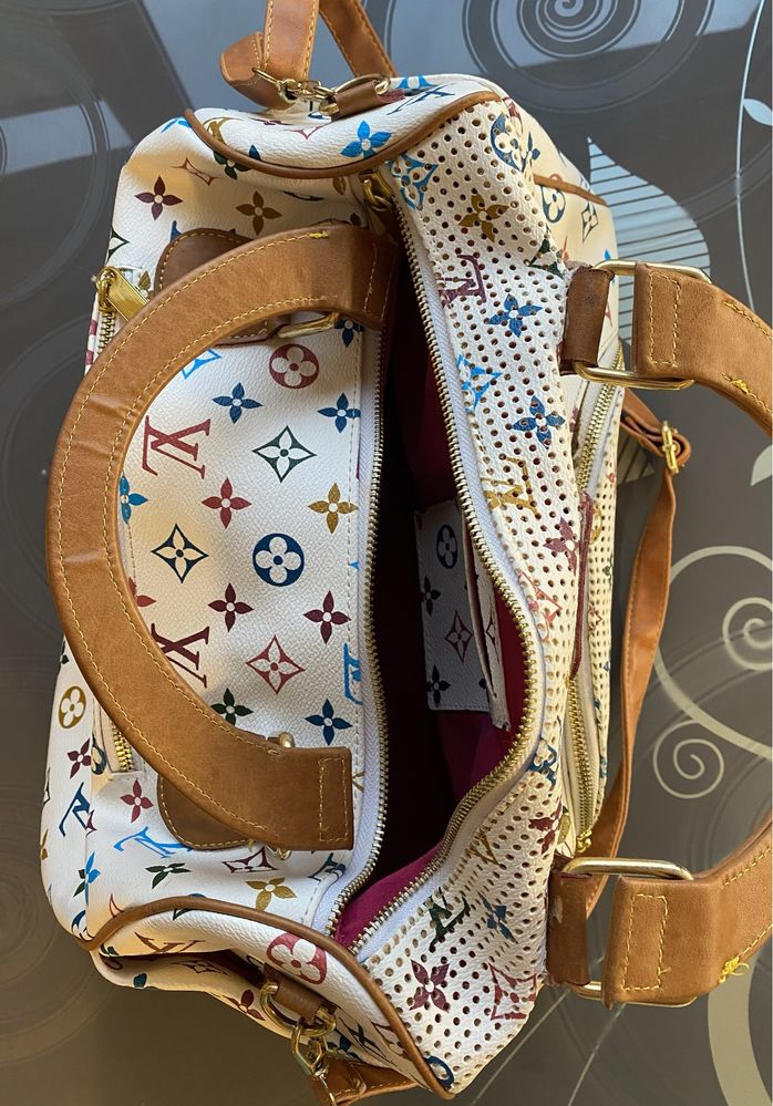 Biala torebka Louis Vuitton