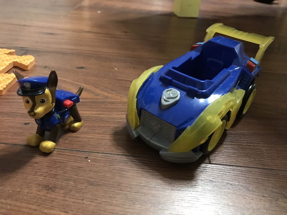 Psi patrol figurka i pojazd kosmo chase