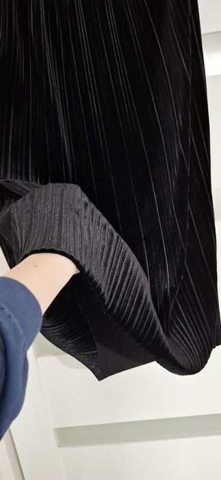 Piękna czarna spódnica M Sinsay nowa jesień zima