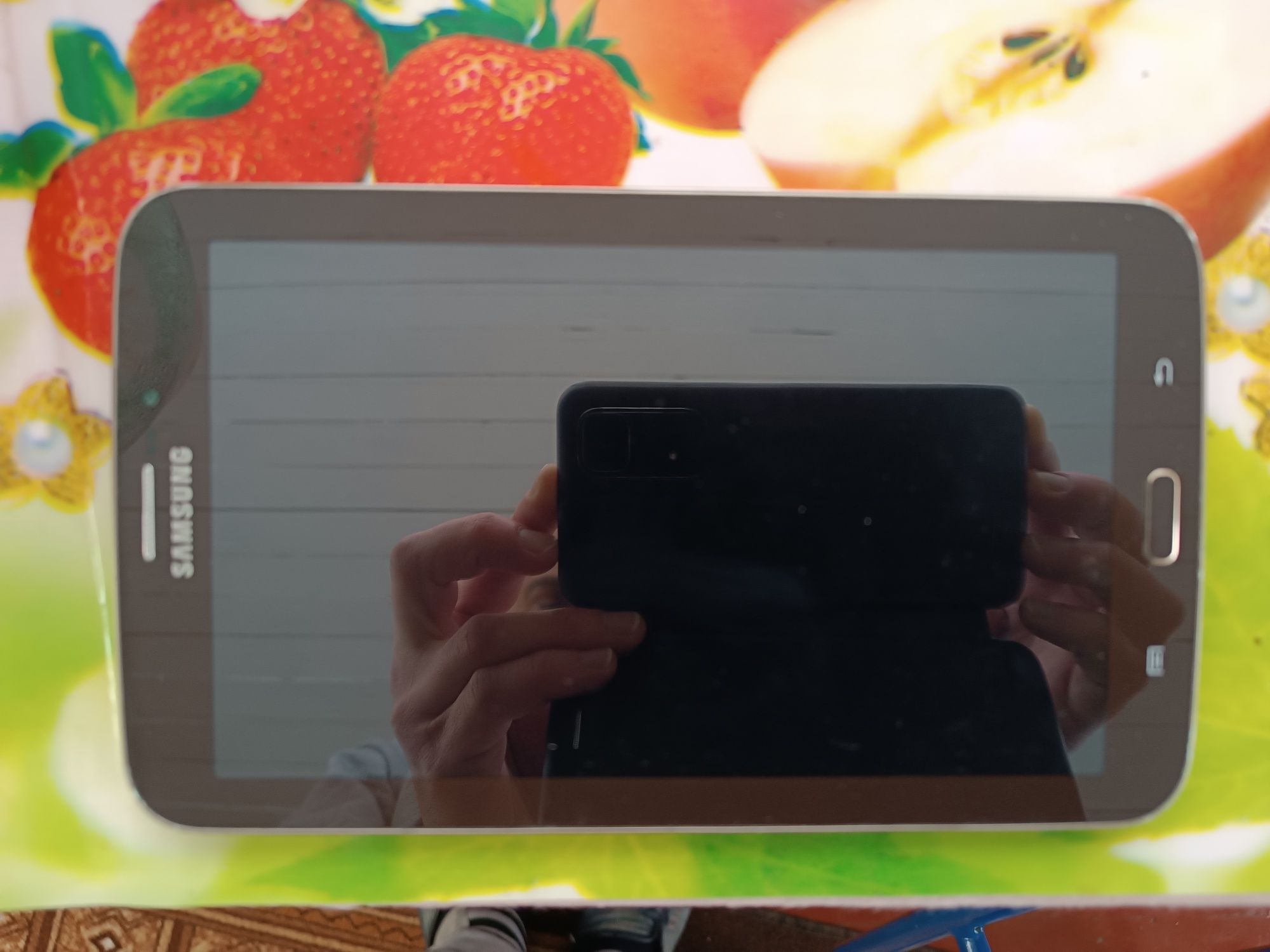 Планшет Samsung Tab 3