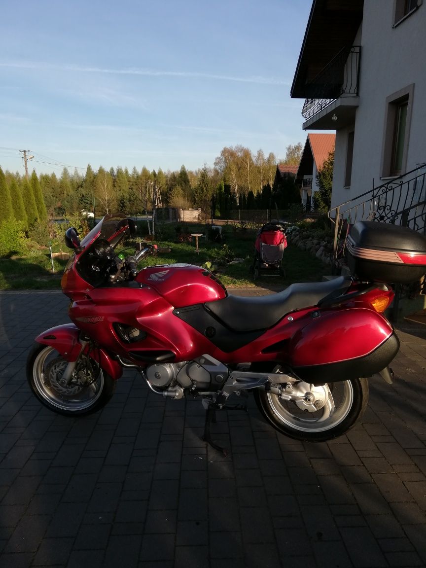 Sprzedam Hondę deawil 650