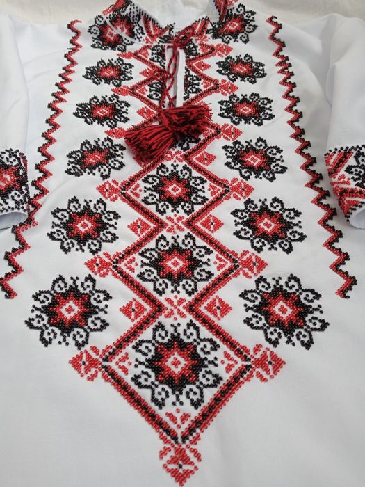 Вишиванка з бісеру чоловіча