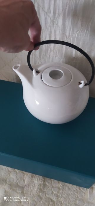 Dzbanek  porcelanowy do herbaty 7 zł wyprzedaż