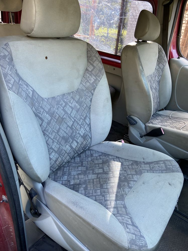 Opel vivaro 2.5 cdti