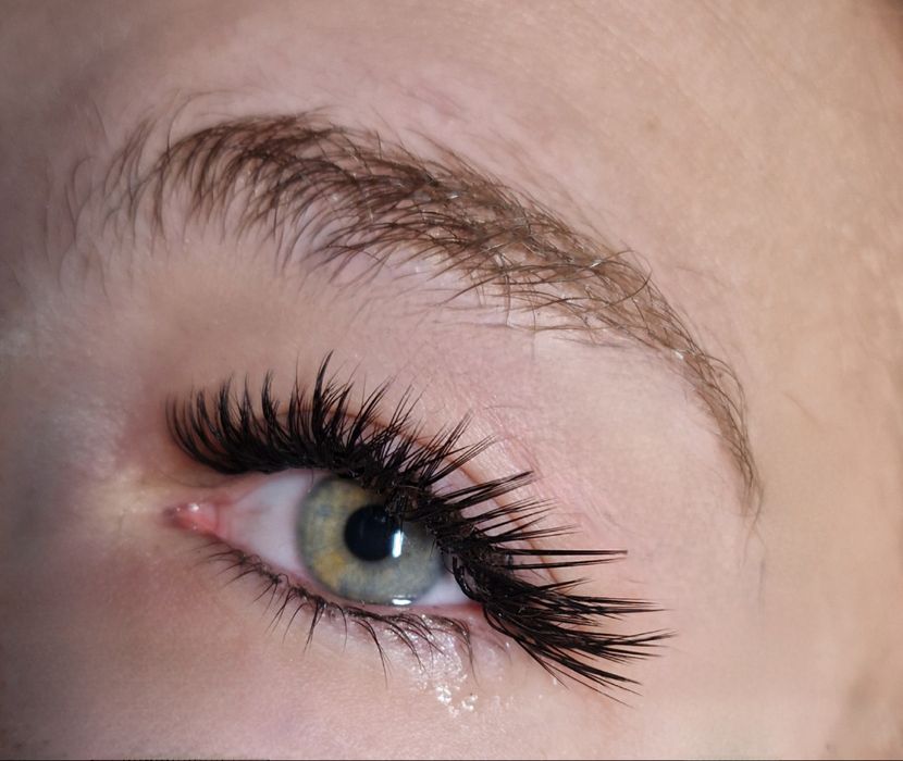Наращивание и ламинирование ресниц