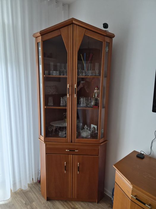 Komoda + narożna witryna