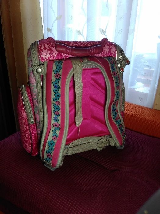 Портфель, рюкзак школьный для девочки, розовый.