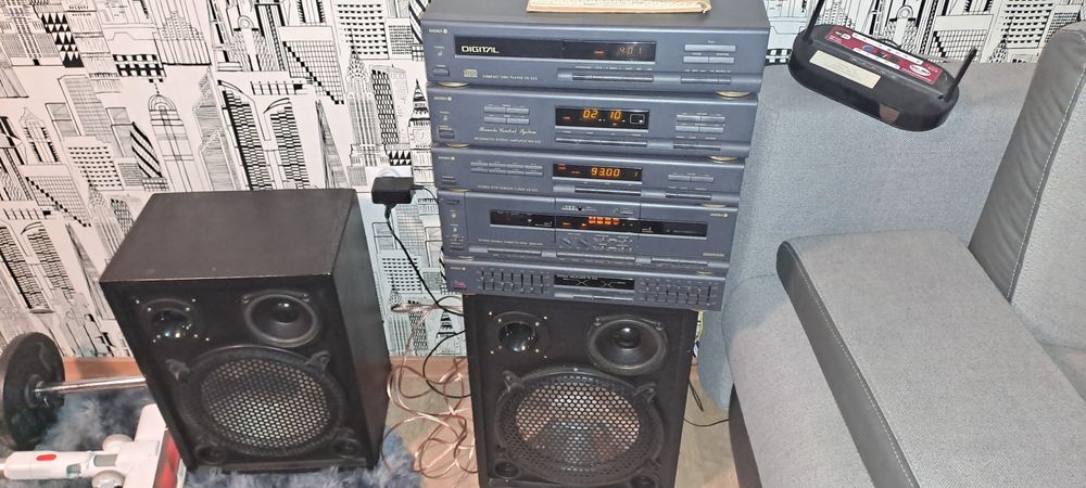 Wieża Diora i 2 kolumny