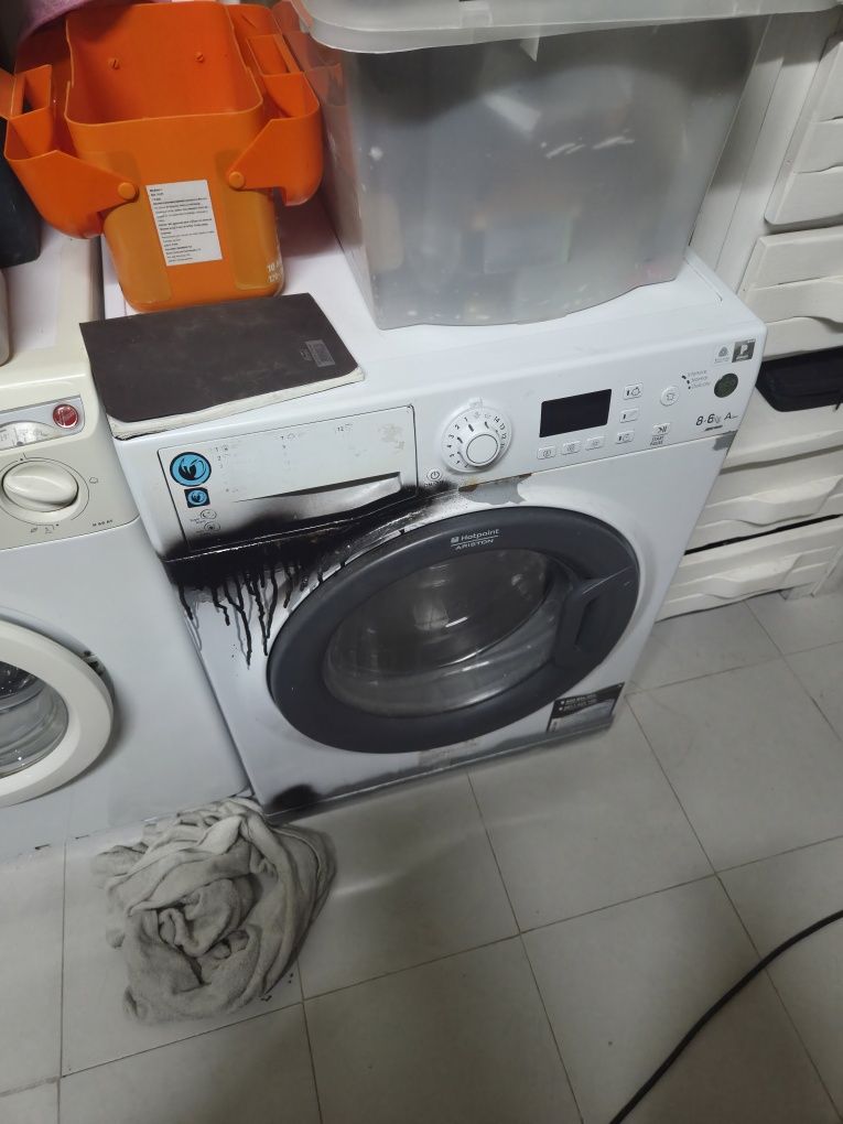 Maquina de lavar e secar Ariston 8640B P/ Peças