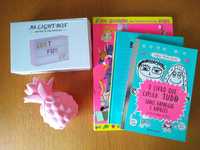 Light box; Ananás luminoso; 3 livros menina 10-12 anos