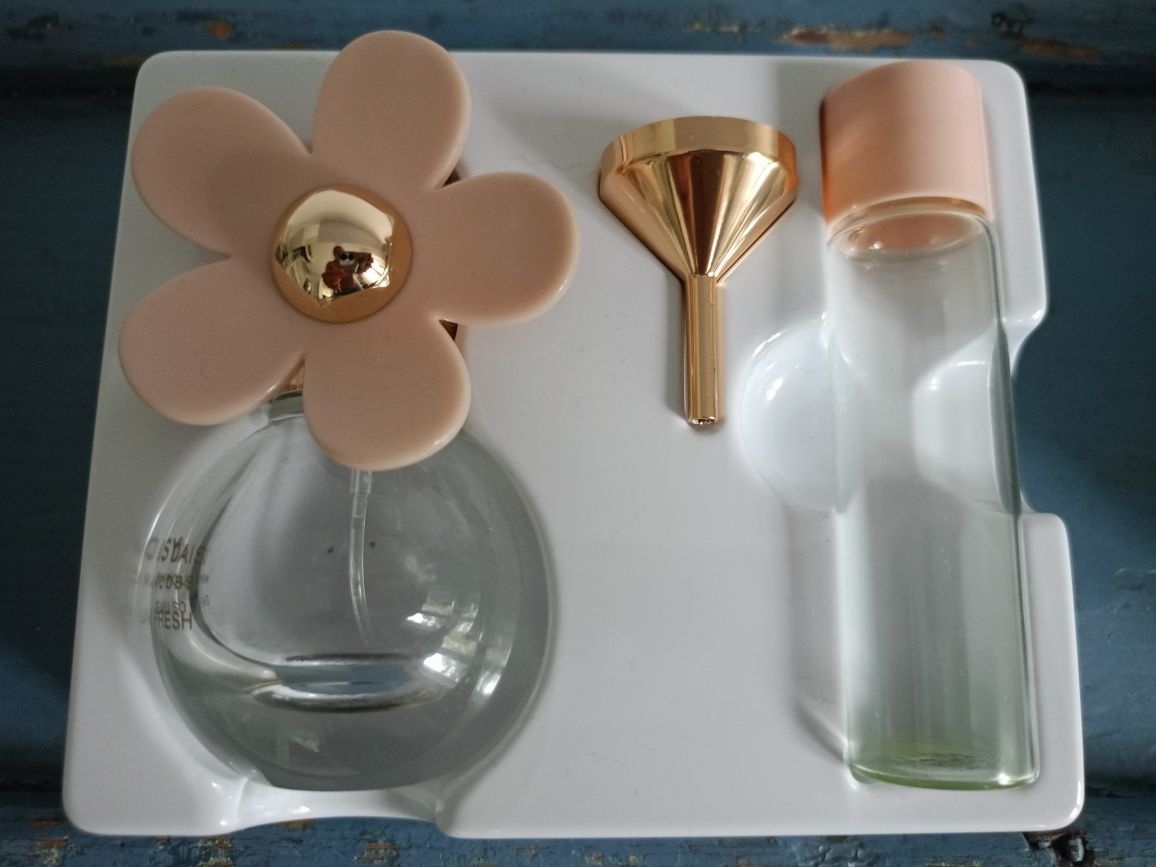 Daisy Marc Jacobs flakon perfumetka