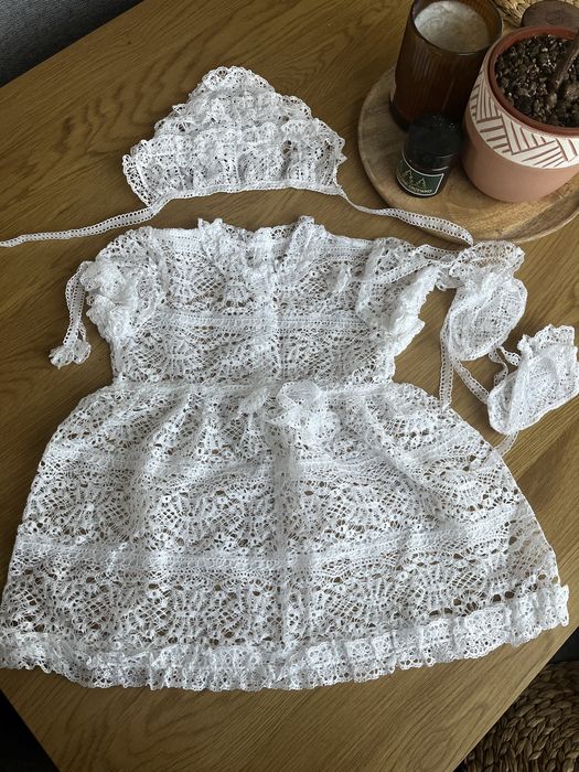 Koronkowy zestaw do chrztu dla dziewczynki