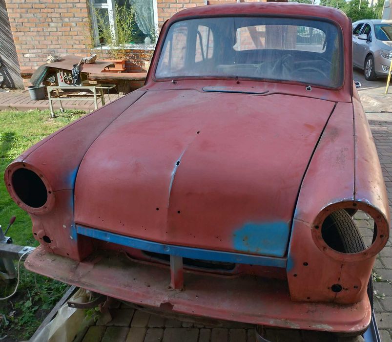 Кузов Москвич 403 під реставрацію