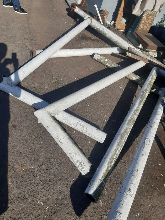 rury słupki ogrodzenia