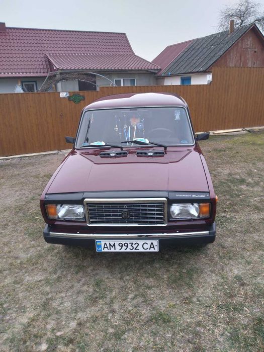 ВАЗ 2107 • Інжектор • 52 953 км • Гарний стан • Гаражне зберігання