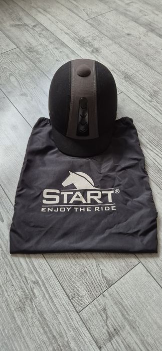 Kask jeździecki START, czarny zamszowy, rozmiar 55