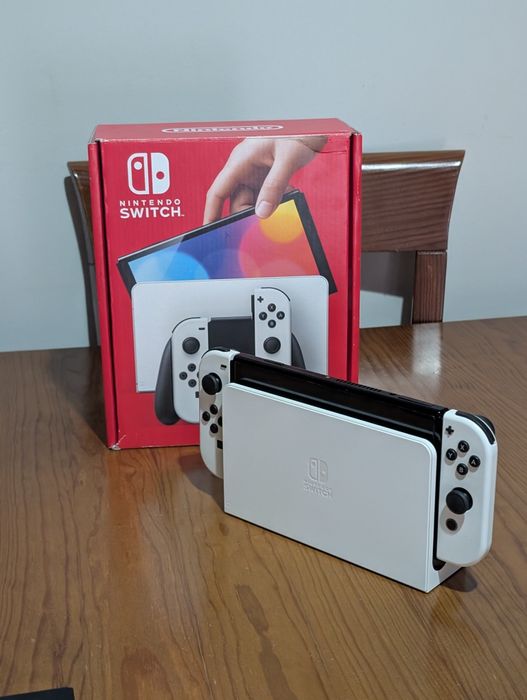 Nintendo Switch OLED - Excelente Estado