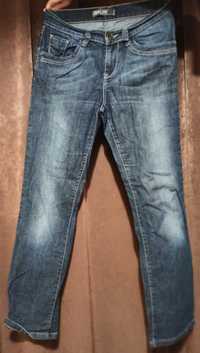 Spodnie jeans ciemne