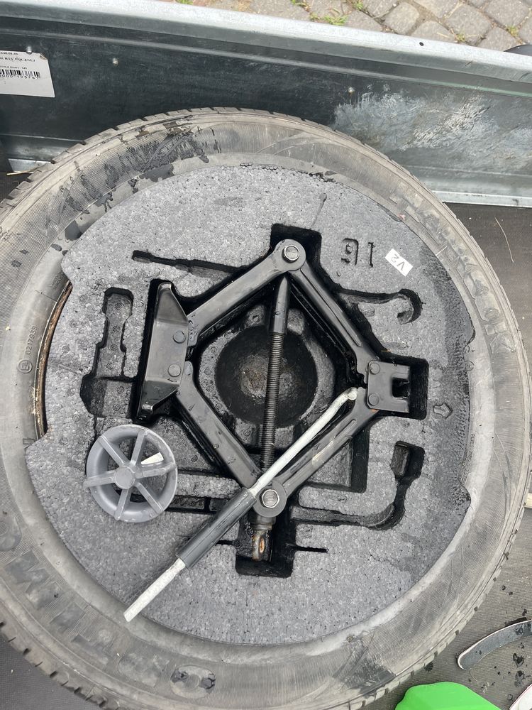 Koło zapasowe stalowe 215/60 r16 hyundai sonata nf z podnośnikiem
