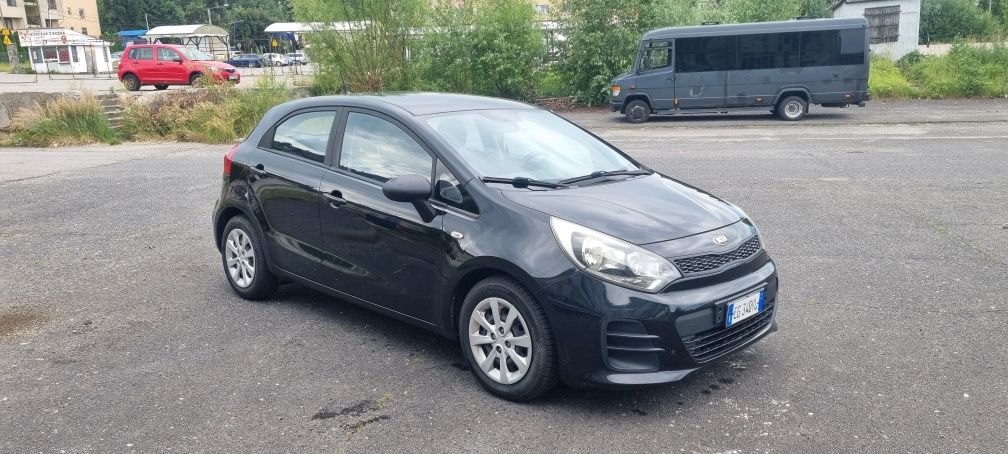Kia rio 2015 r 130 tys przebieg