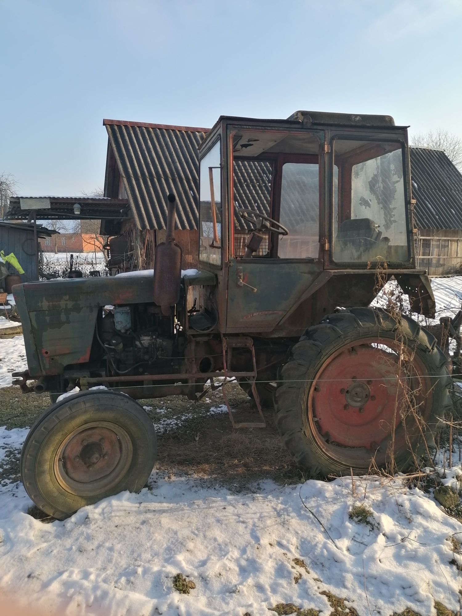 Трактор Т-25,  граблі, коса і прицеп