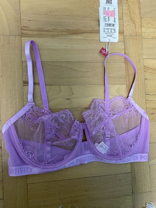 Білизна жіноча бюст