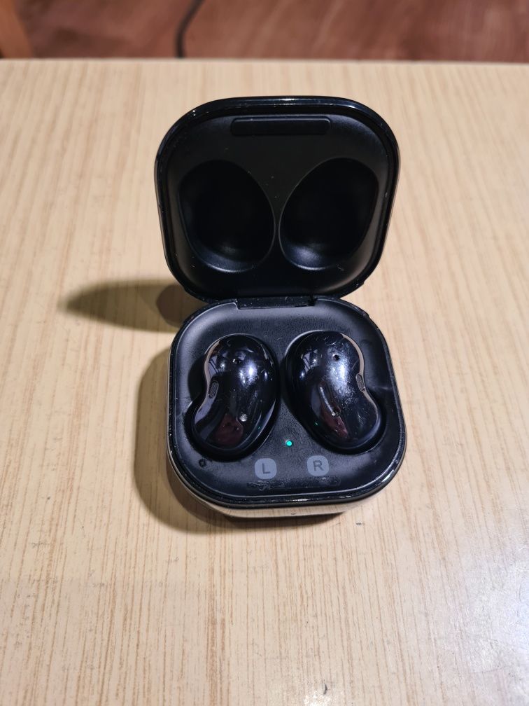 Słuchawki Samsung Galaxy Buds Live