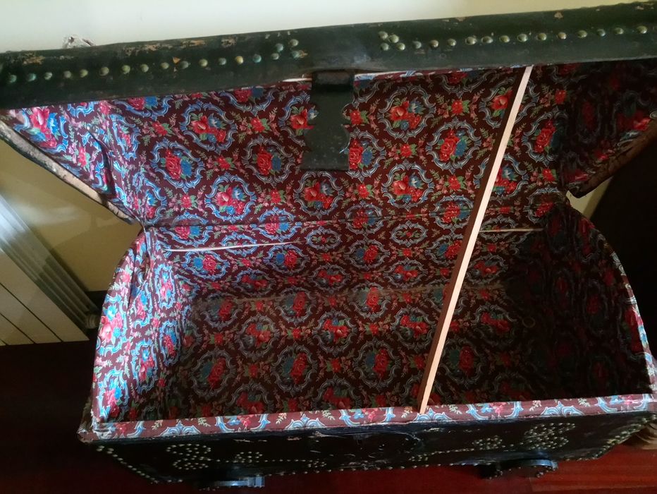 Baú antigo da decada de 1930