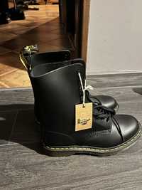 Buty glany dr. Martens nowe 44