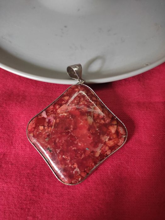 Pingente pedra natural com prata contrastada