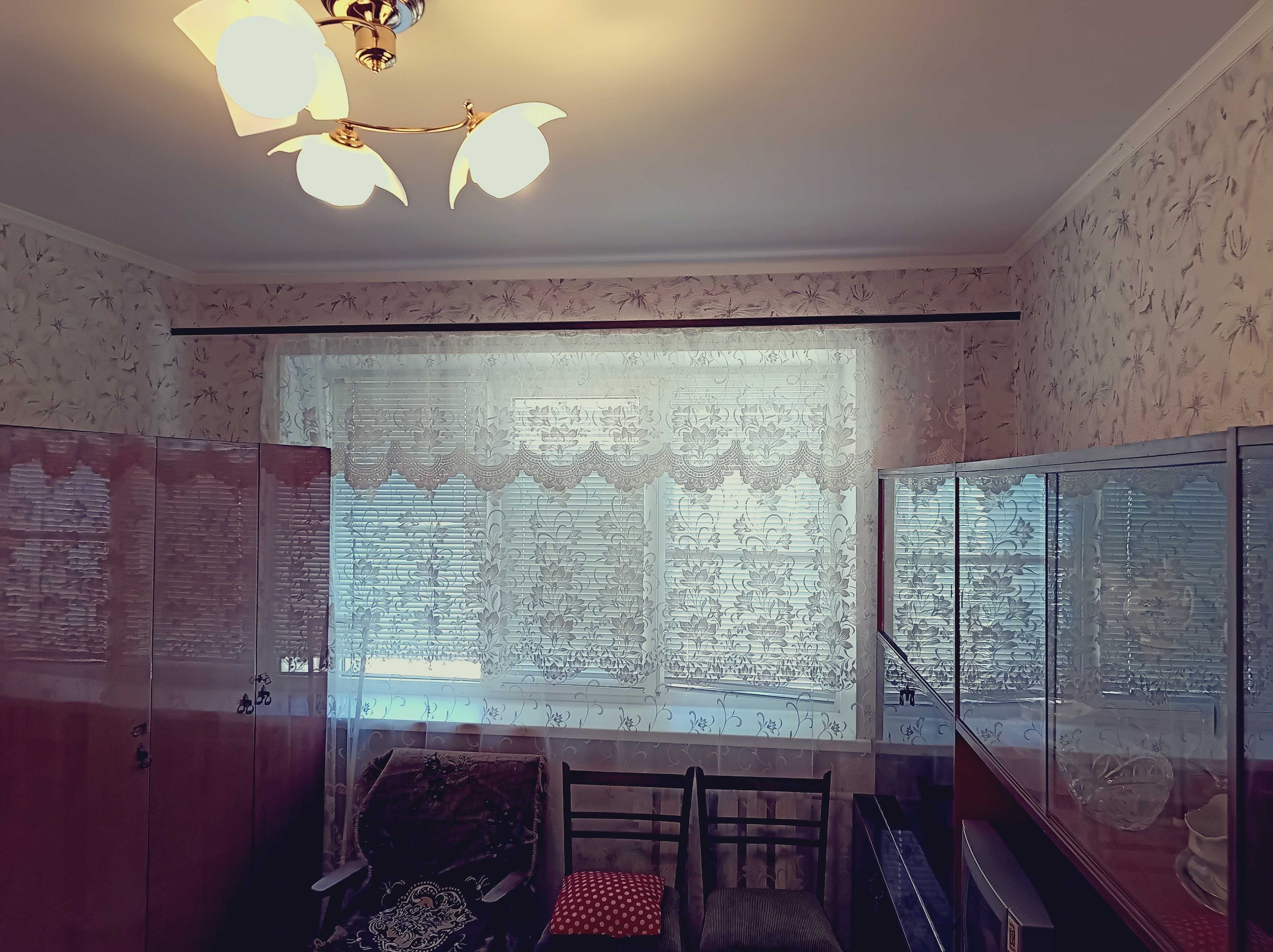 Продам 4-комнатную квартиру в Лесках, 62,8 кв.м в хорошем состоянии.