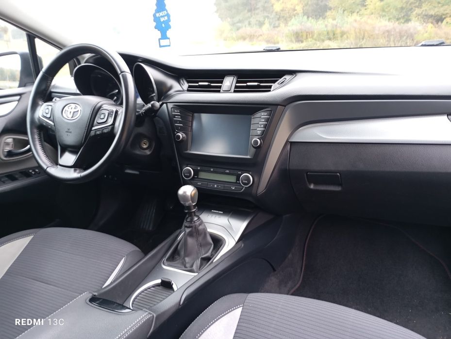 Toyota Avensis 1.8 z gazem zadbana