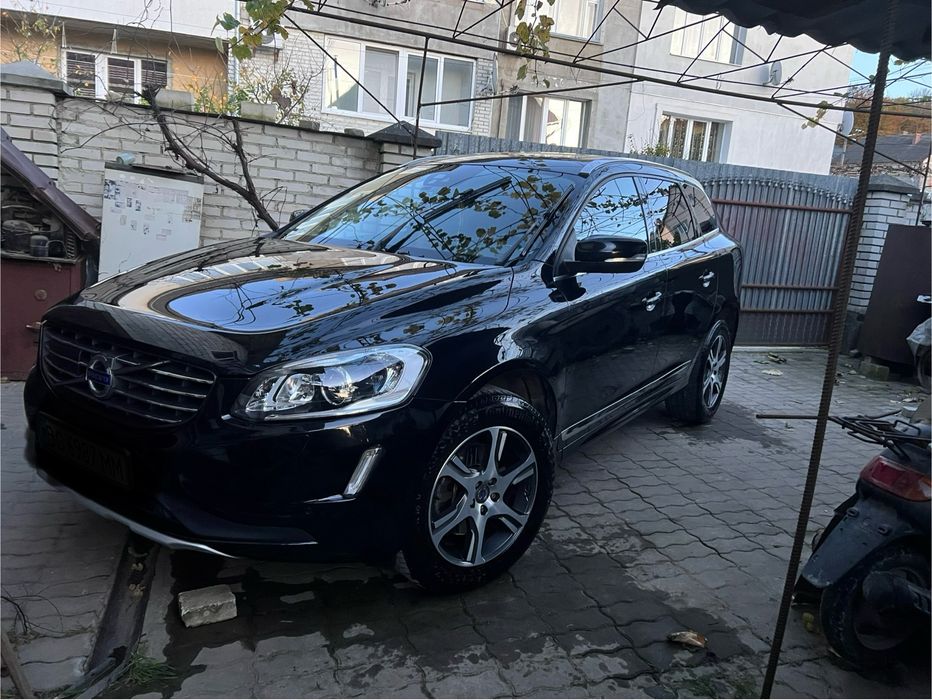 Volvo xc60 2.4дизель D5 . AT. AWD.