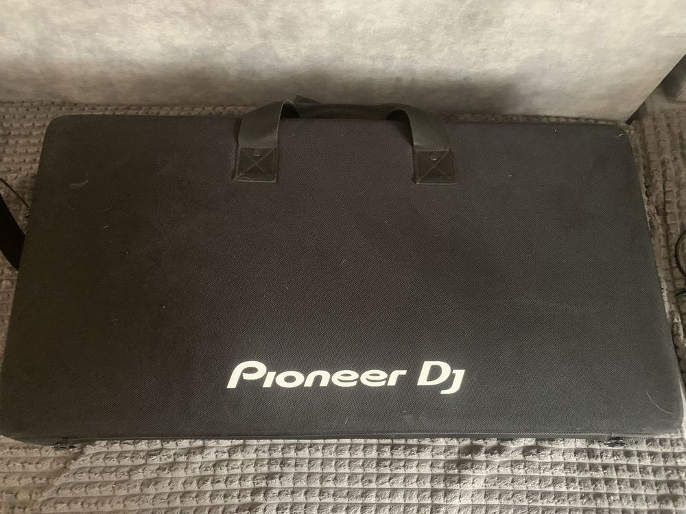 Pioneer ddj 1000 srt.