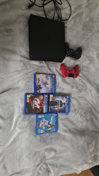 Playstation 4 Slim