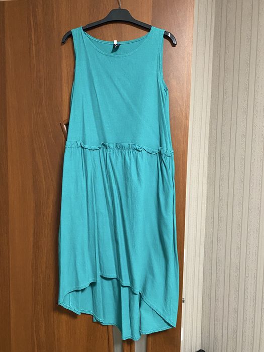 Продам сукні не дорого,розмір 42-44